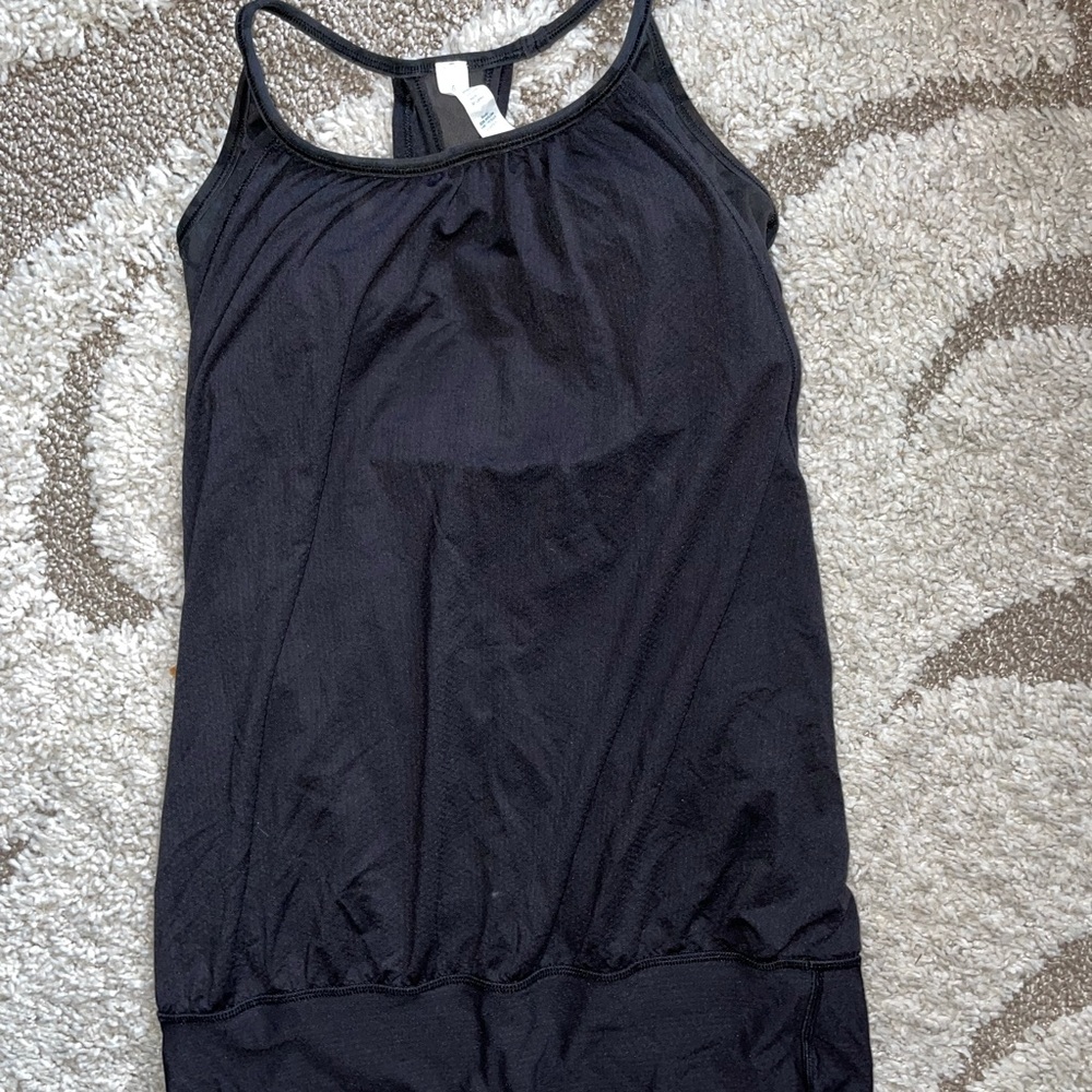 Lululemon top